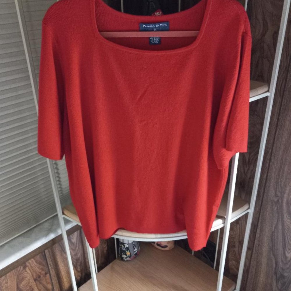 Women's Preston & York Short Sleeve Sweater. Size 3X.